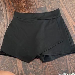 Black skort / great quality Bradley worn